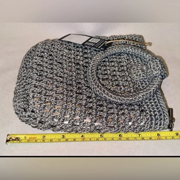 NWT The Sak Metallic Gray Crochet Wristlet - Picture 5 of 6